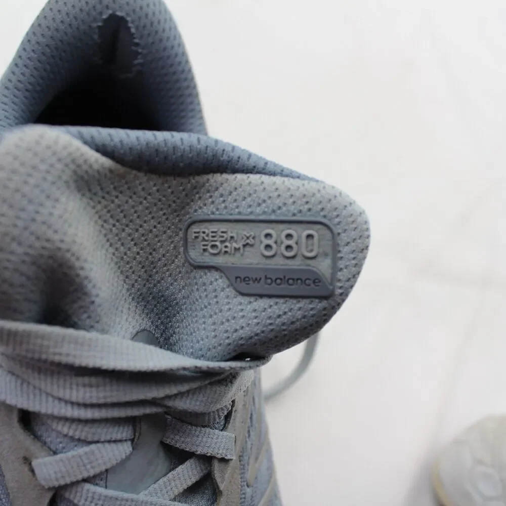 New Balance Fresh Foam X 880v13 Sz 8.5 Athletic Running Shoes Light Arctic Gray